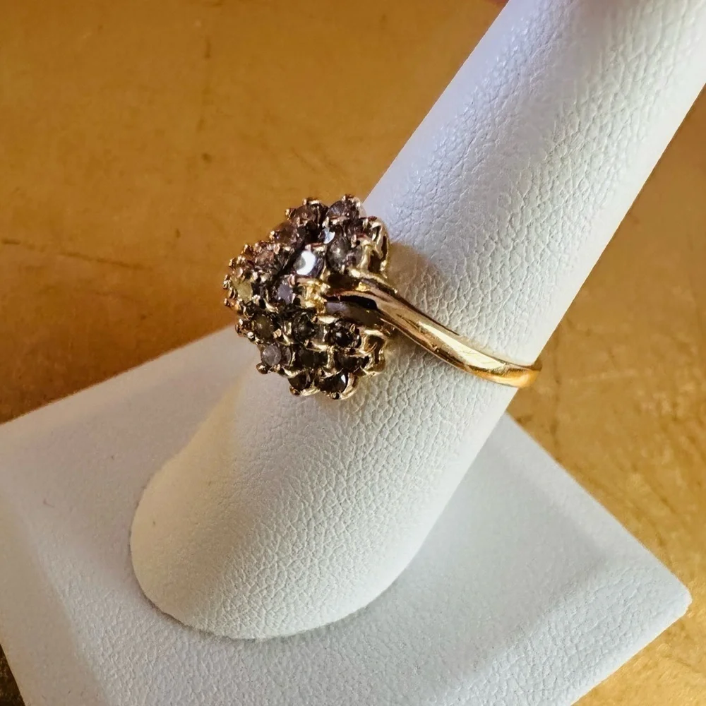 Vintage 14K Yellow Gold Floral Cluster Diamond Ring Statement Cocktail size 8